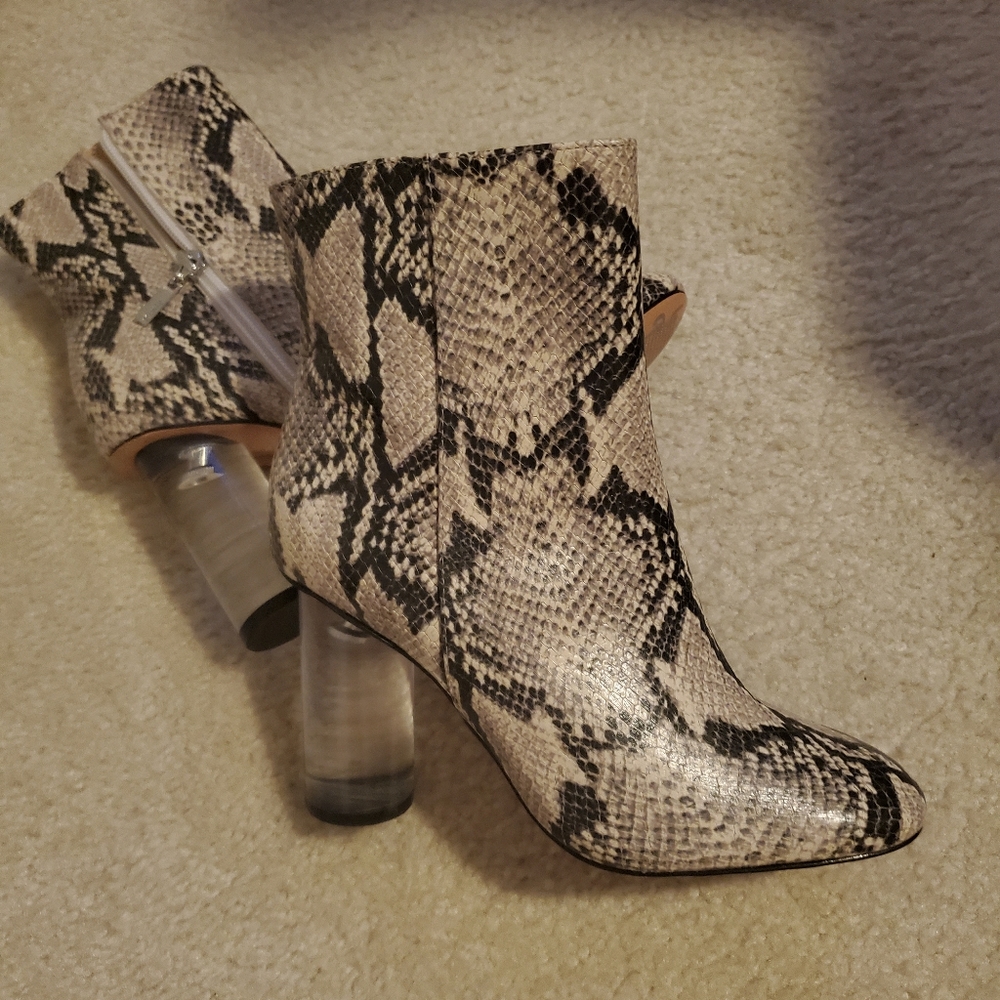 NEW SCHUTZ Snake Print Angle bootie